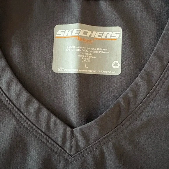 Skechers Scrub Set - Women’s Dark Gray V-Neck Scrub Top and Drawstring Pants - Picture 2 of 10